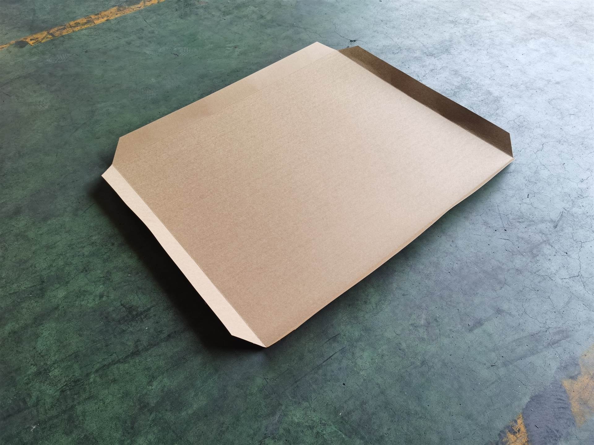 春彩 牛皮纸滑板 paper slipsheet 纸滑托盘 滑托板 滑板纸 纸滑片 0.6mm /